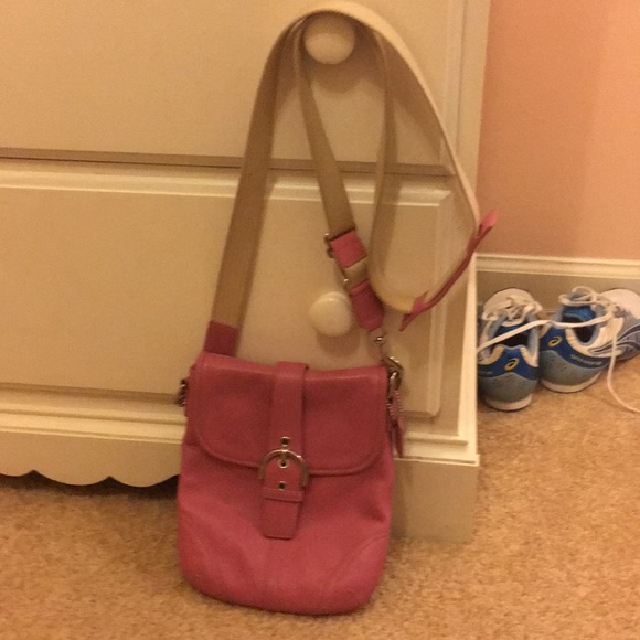 Coach Handbags - Coach crossbody small pink leather purse